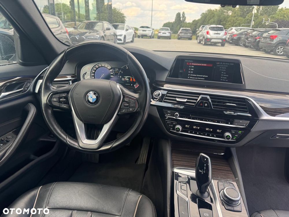 BMW Seria 5 520d Luxury Line sport - 21