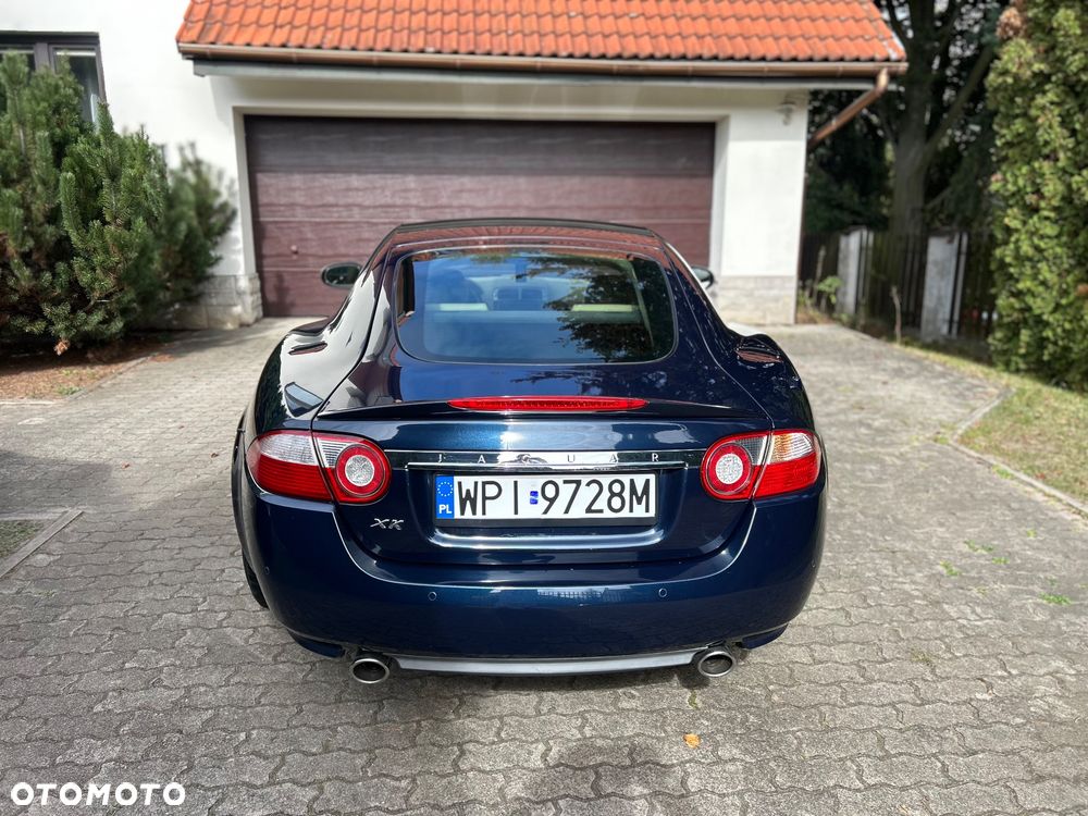 Jaguar XK - 4