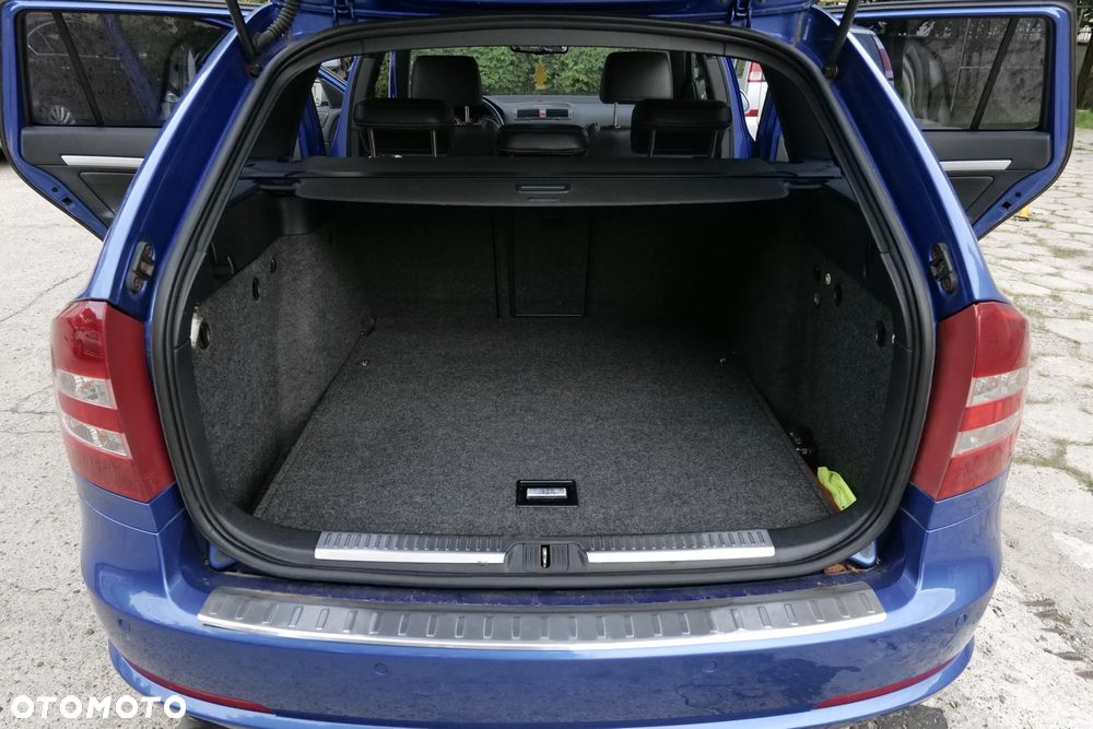 Skoda Octavia 2.0 TFSI RS - 16