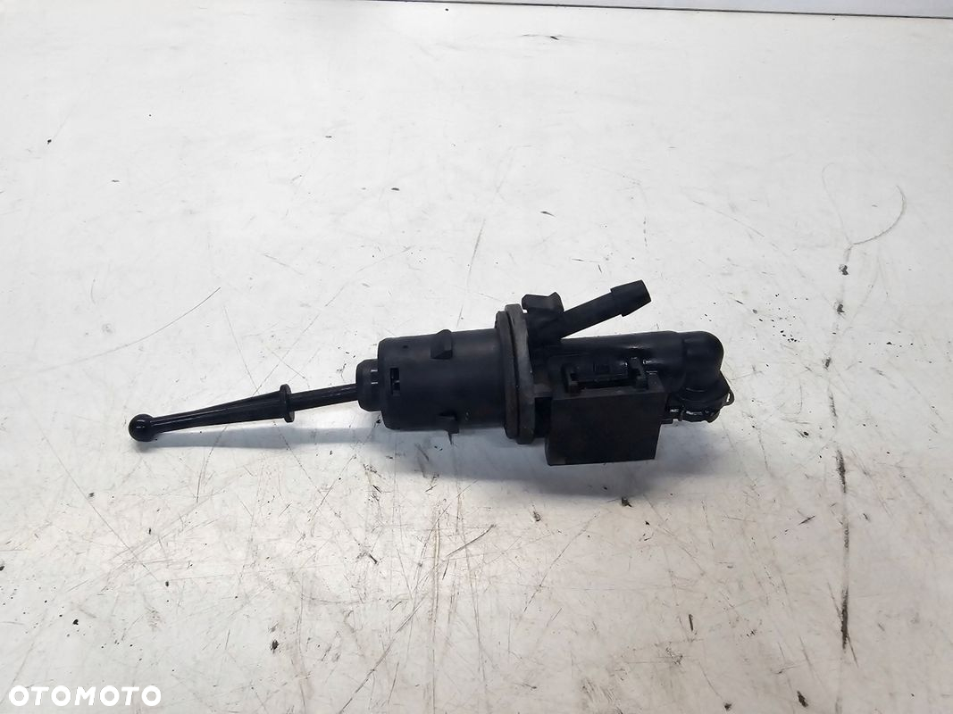 POMPKA POMPA SPRZĘGŁA AUDI VW SEAT 3C0721388J - 2