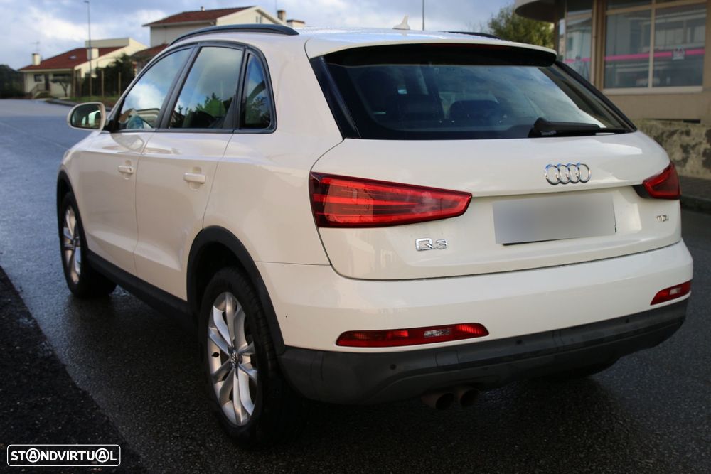 Audi Q3 2.0 TDI S-line - 6