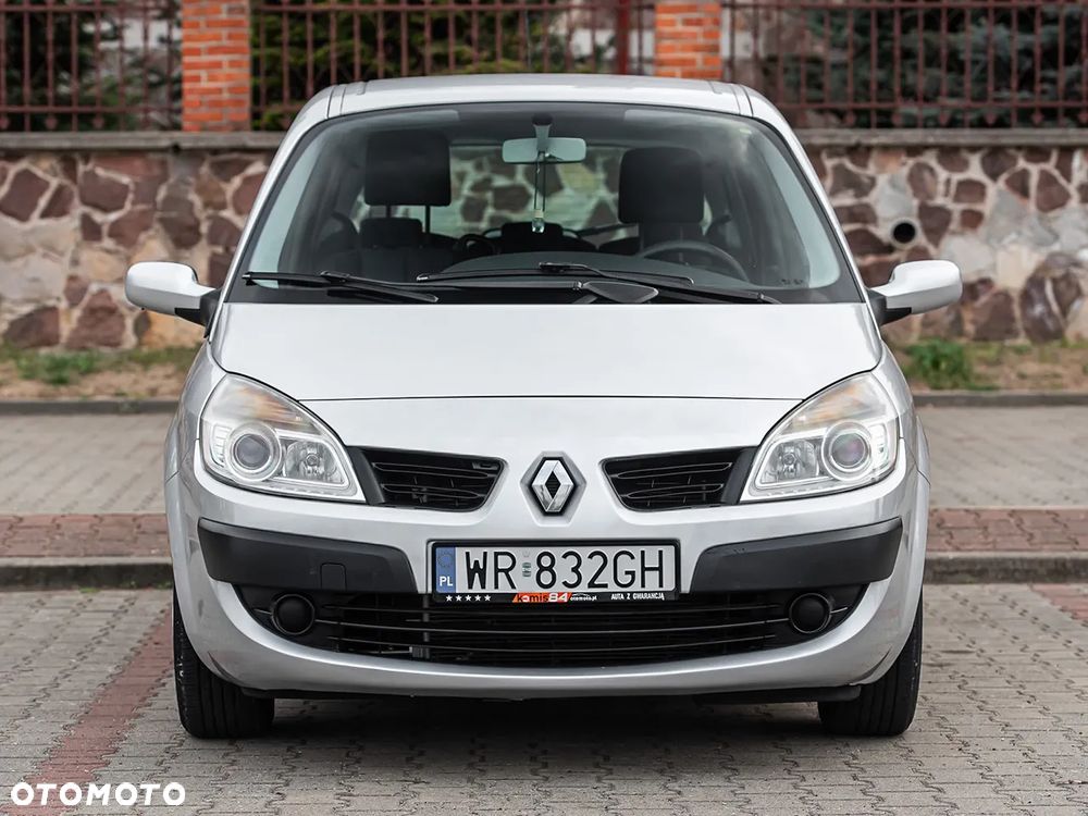 Renault Scenic 1.6 16V Confort Expression - 6
