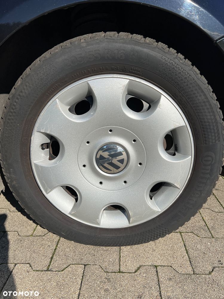Volkswagen Jetta 2.0 TDI DPF Trendline - 13