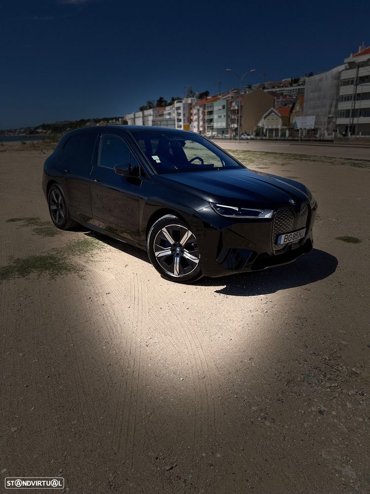 BMW iX xDrive 50 Pack Desportivo — fotografia 8