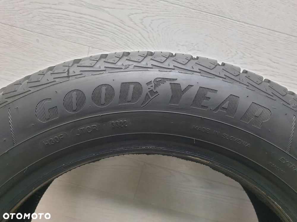 Opona całoroczna Goodyear Vector 4Seasons G2 205/55R16 94 V - 3
