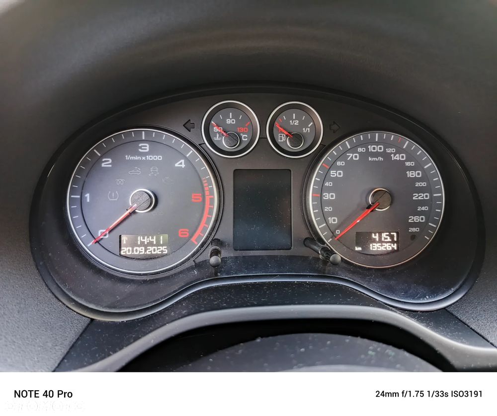 Audi A3 1.6 TDI DPF Ambiente - 11
