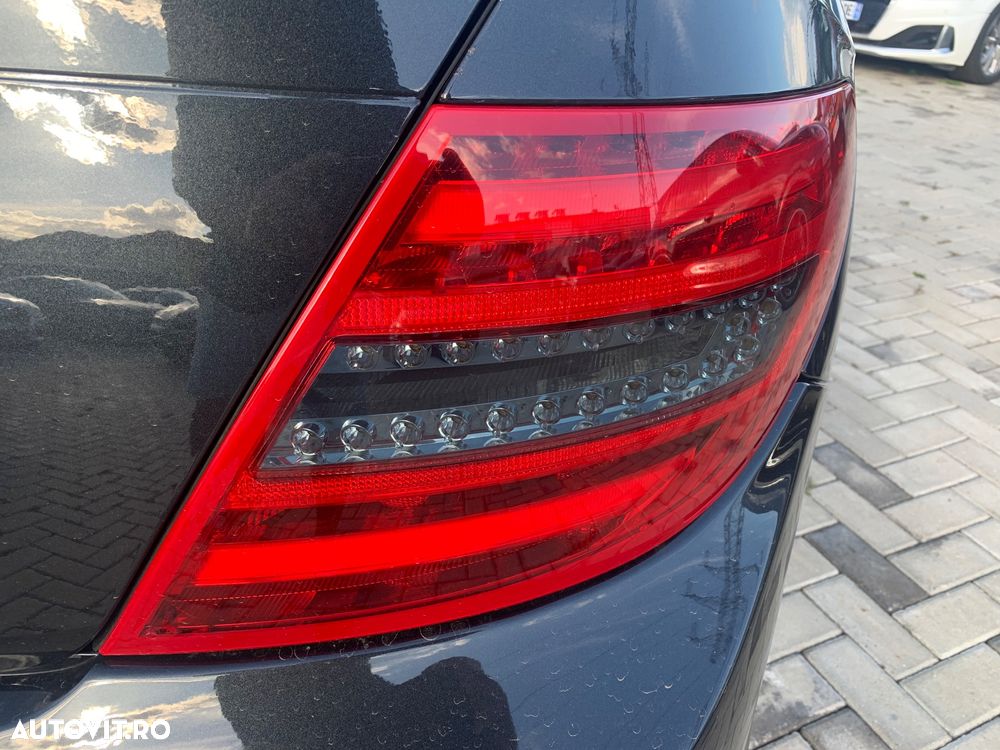 Mercedes-Benz C 220 d Coupe AMG Line - 13