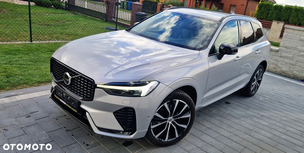 Volvo XC 60 B4 D Plus Dark - 10