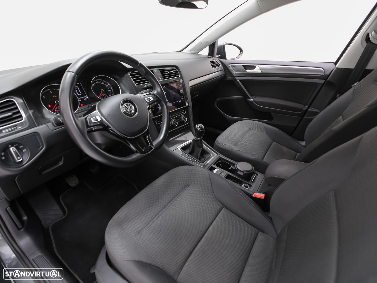 VW Golf 1.6 TDI Confortline - 7