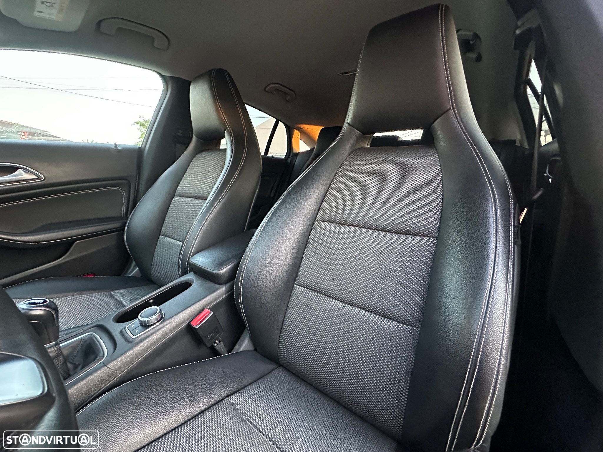 Mercedes-Benz CLA 180 d Shooting Brake - 7