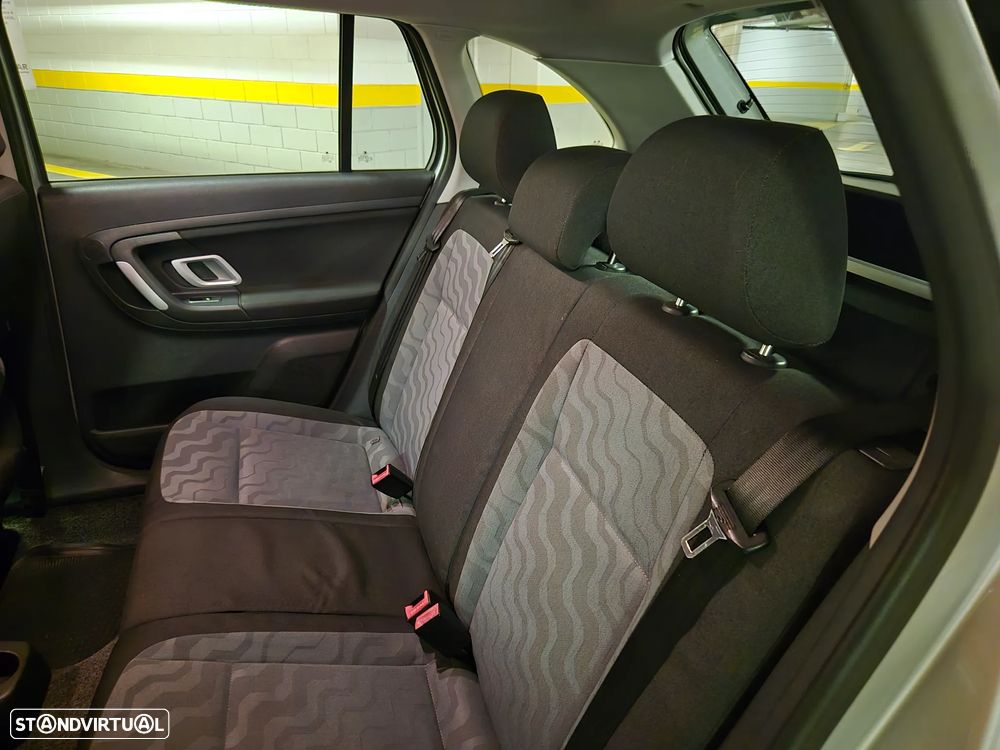 Skoda Fabia Break 1.2 Ambiente - 14
