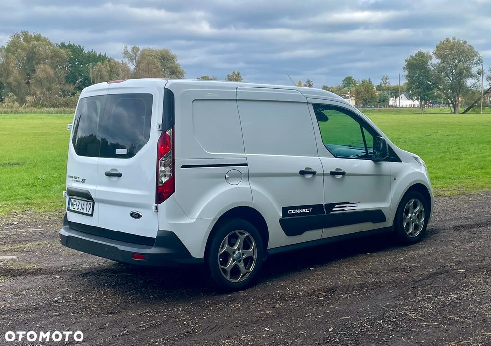 Ford Transit Connect - 9