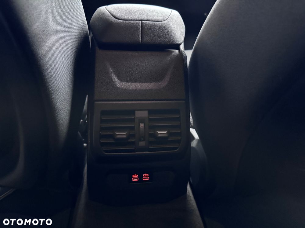 BMW Seria 1 118d M Sport Shadow - 7