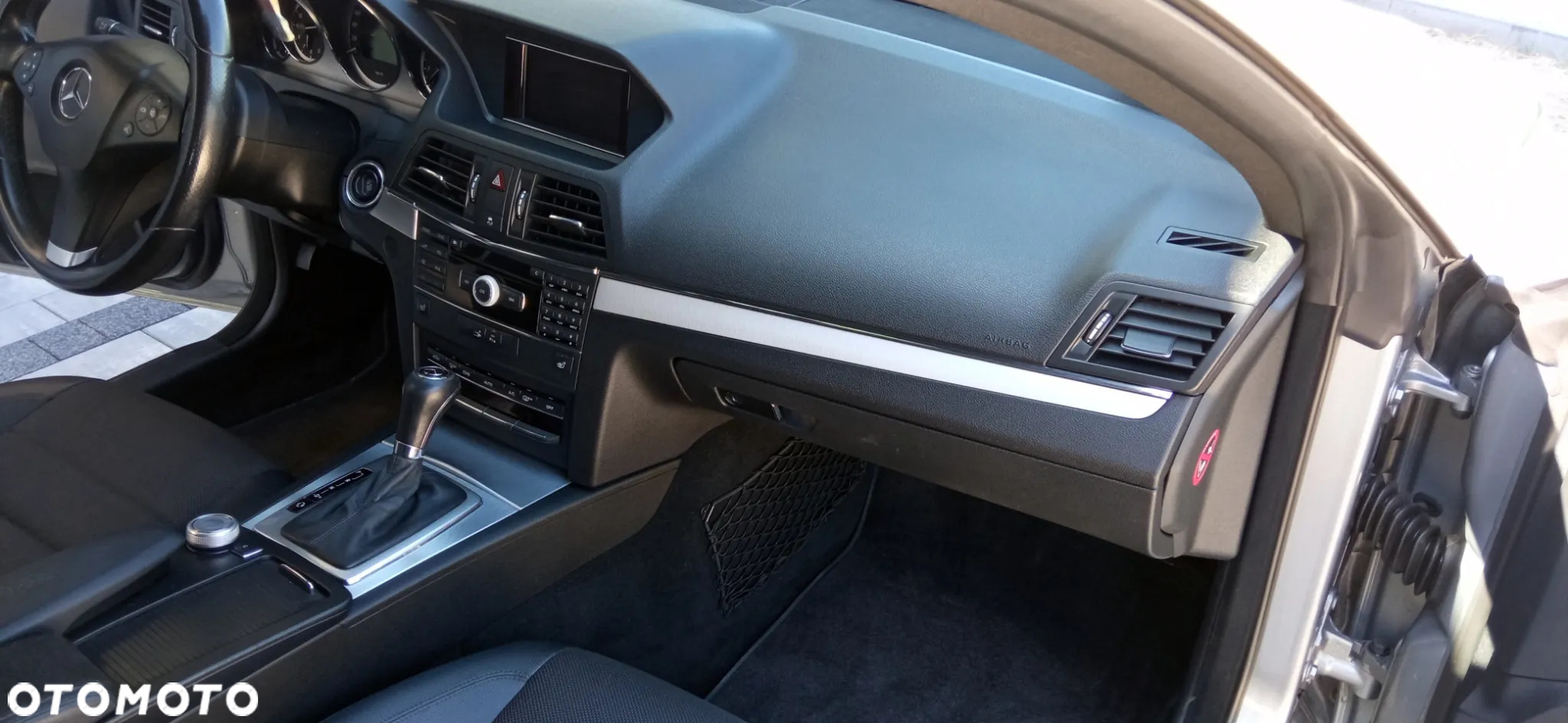 Mercedes-Benz Klasa E 250 CGI BlueEffICIENCY - 22