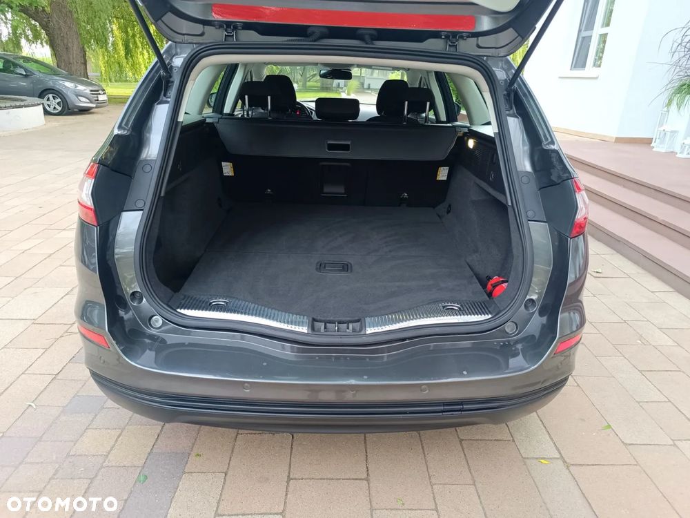 Ford Mondeo 2.0 TDCi Ambiente Plus - 37