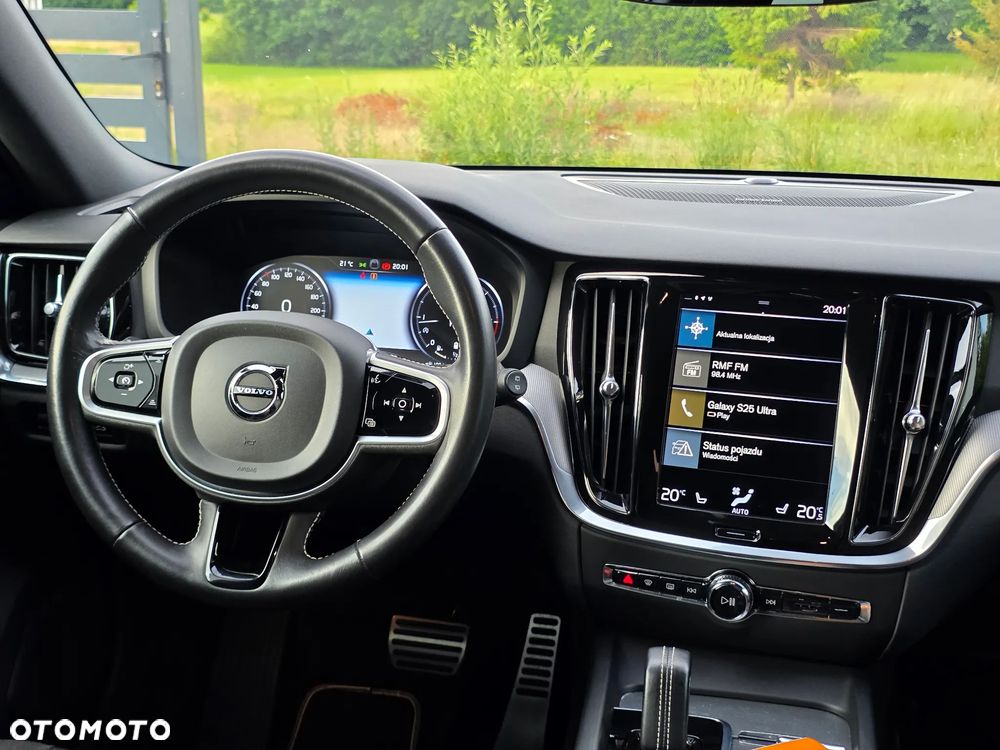 Volvo V60 D4 R-Design - 5