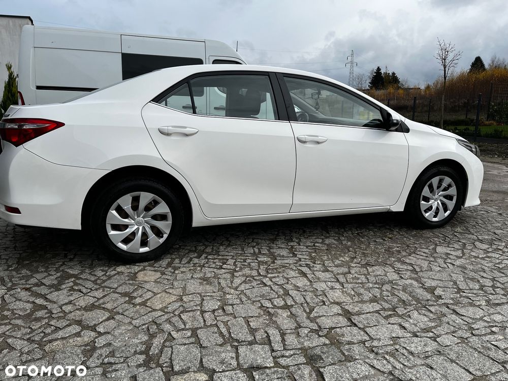 Toyota Corolla 1.6 Active - 9