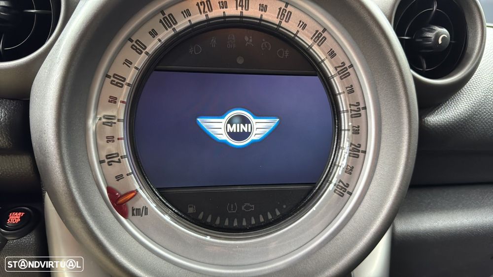 MINI Countryman Cooper D - 16