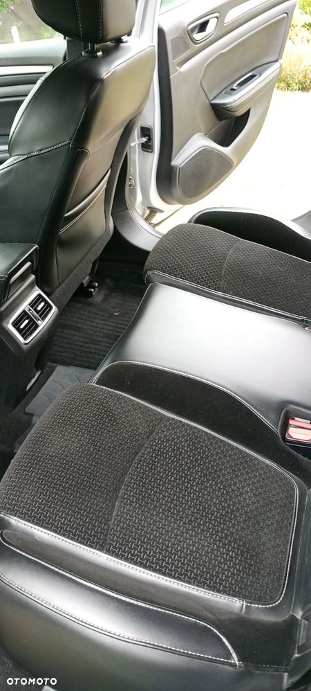 Renault Megane 1.5 dCi Intens EDC - 10