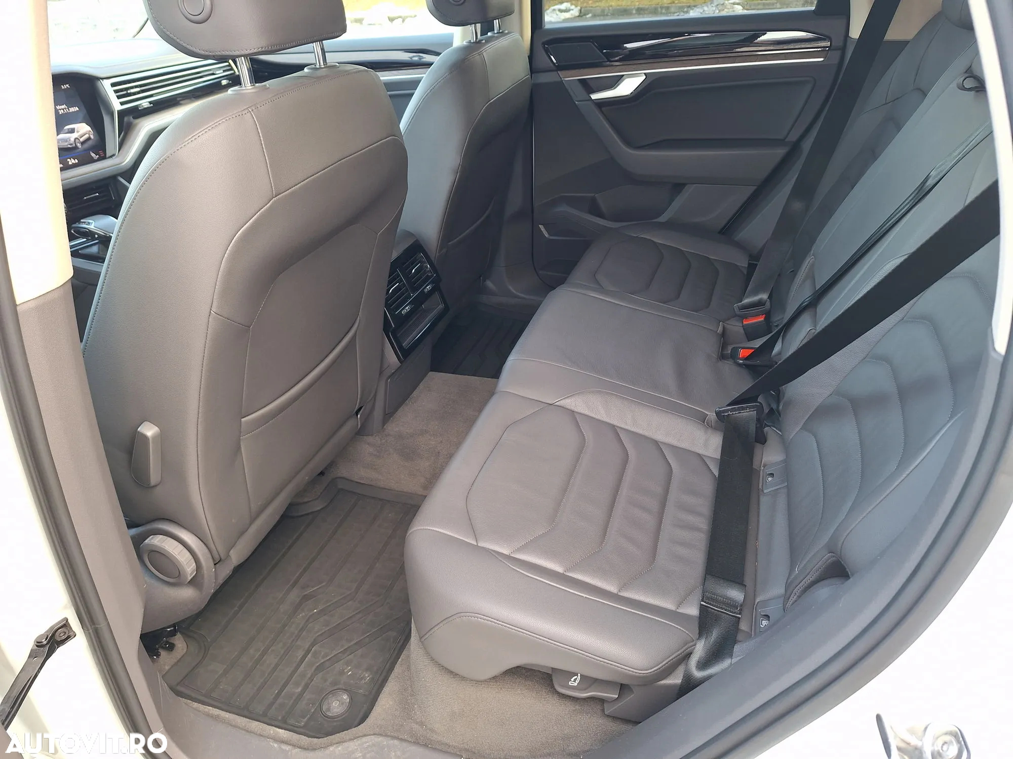 Volkswagen Touareg - 10