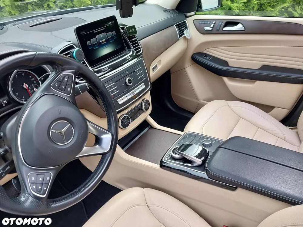Mercedes-Benz GLE 400 4-Matic 9G-TRONIC - 23