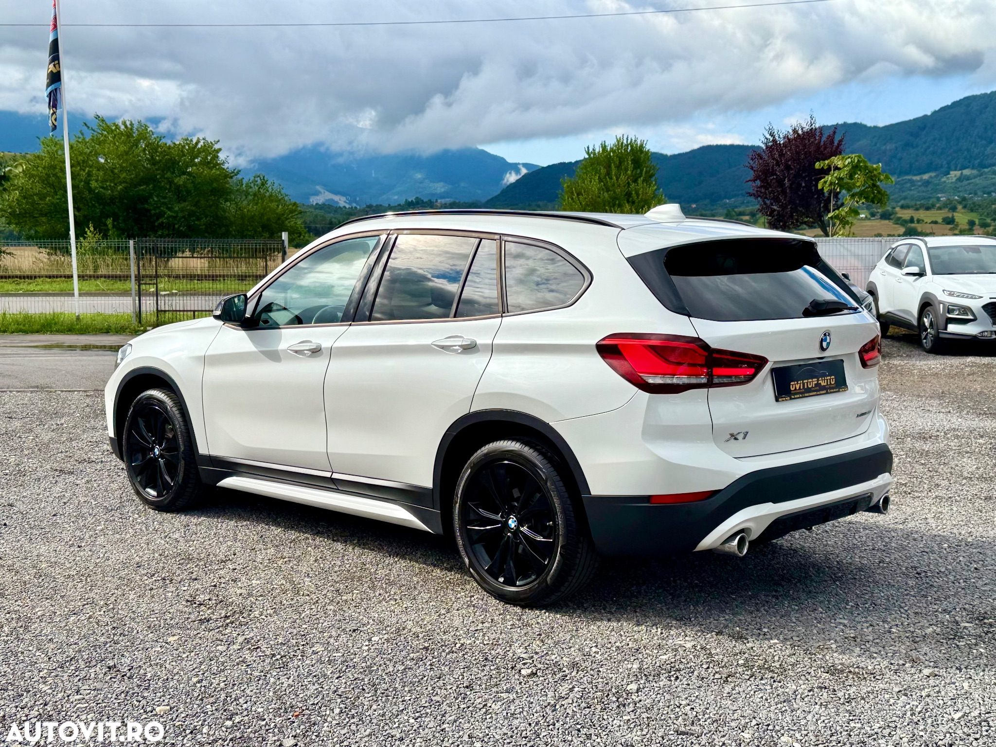 BMW X1 xDrive18d Aut. Sport Line - 4