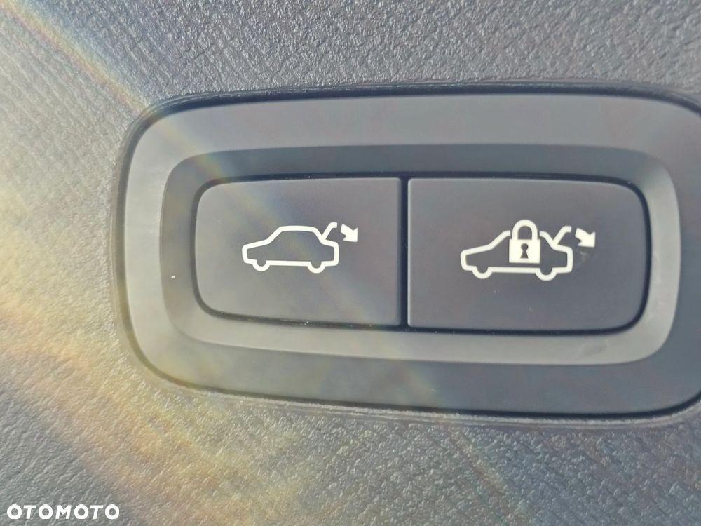 Volvo XC 90 B5 D AWD Inscription - 22
