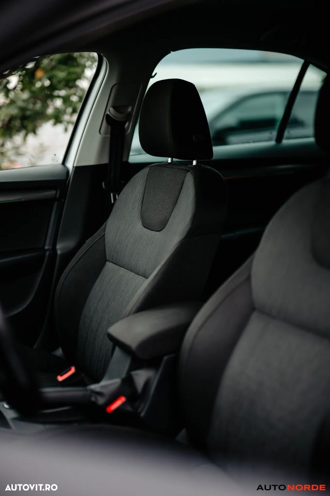 Skoda Octavia 2.0 TDI DSG Ambition - 16