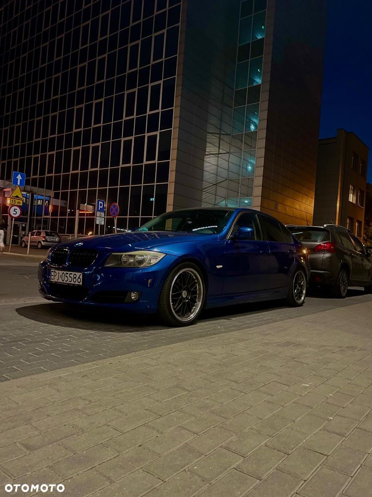 BMW Seria 3 318i - 3