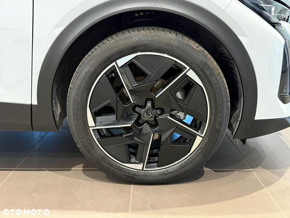Peugeot 408 - 10
