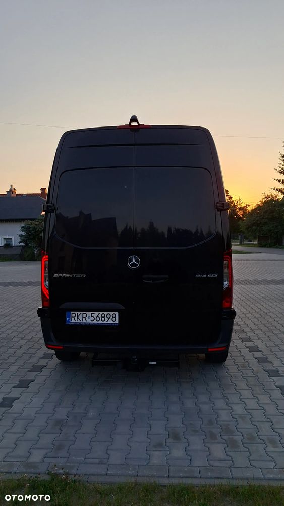 Mercedes-Benz Sprinter - 9