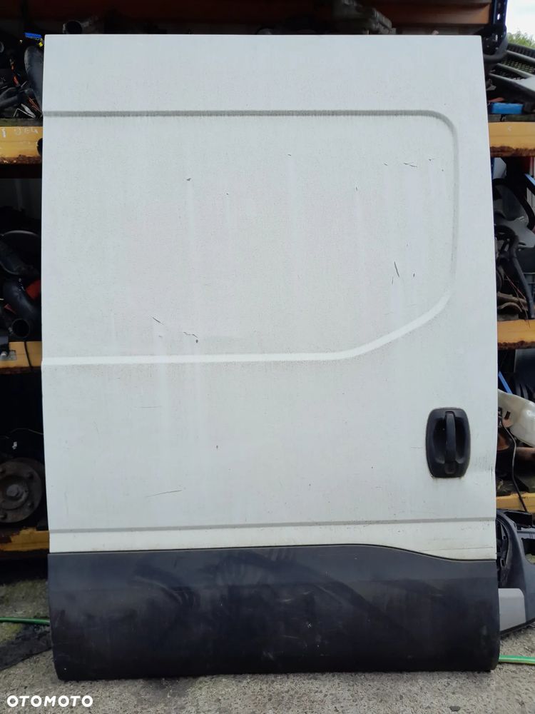 Drzwi boczne Iveco Daily 15r - 1