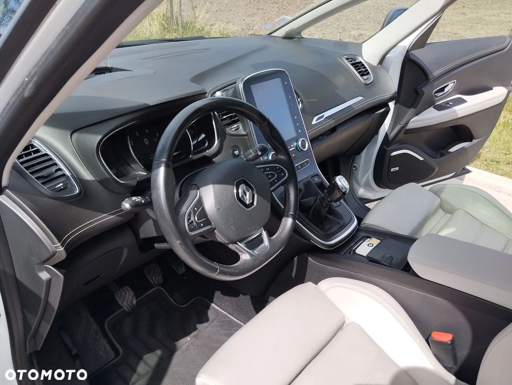 Renault Scenic 1.2 TCE Energy Bose Edition - 9