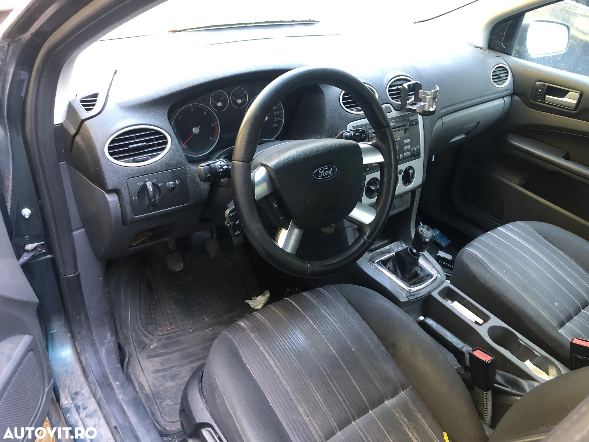 Dezmembrez Ford Focus 2 2006 verde 1,6 diesel - 5