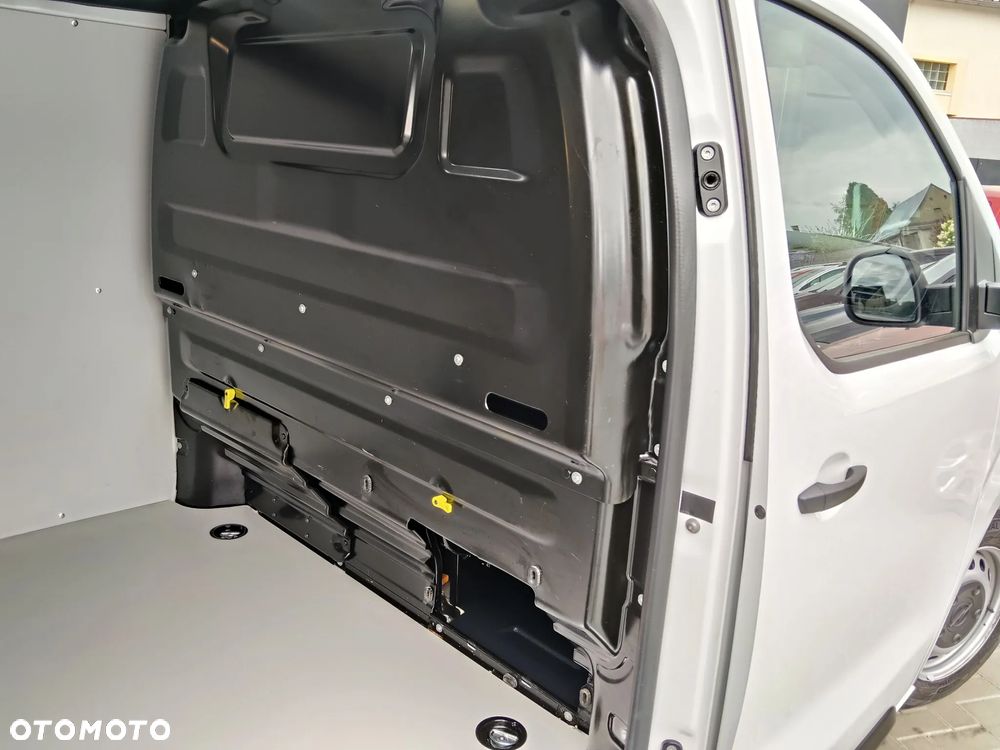 Opel Vivaro - 24
