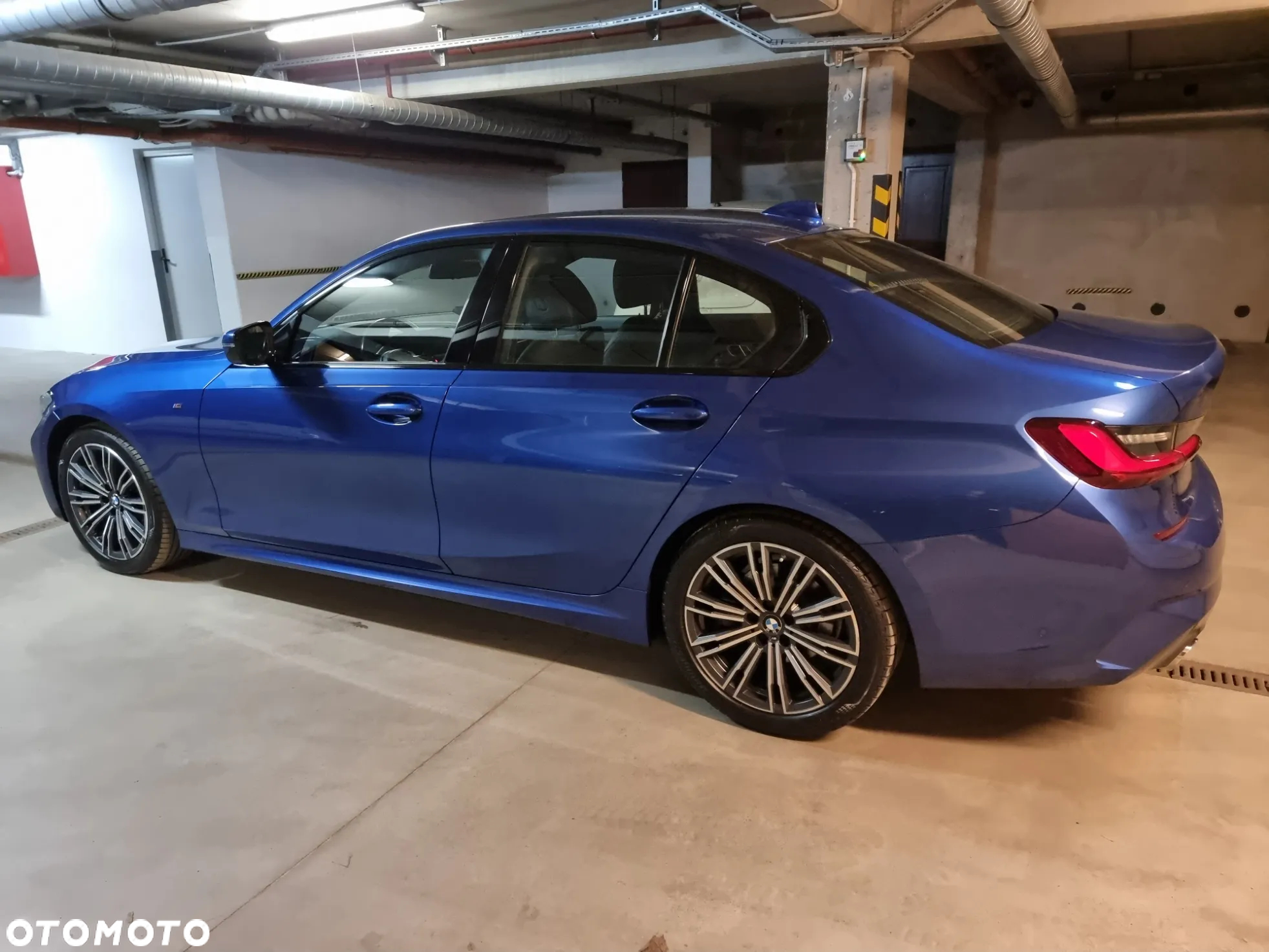 BMW Seria 3 320i M Sport sport - 18