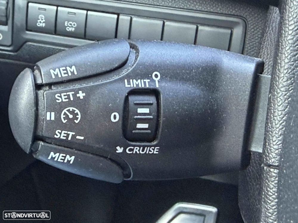 Peugeot 308 1.6 BlueHDi Style - 41
