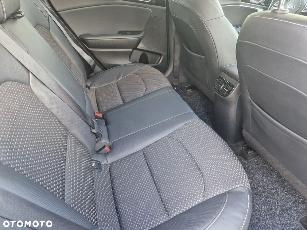 Kia Ceed 1.4 T-GDI L Business Line - 14