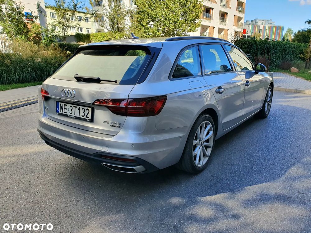 Audi A4 - 4