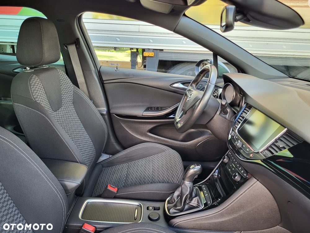 Opel Astra 1.4 Turbo Innovation - 34