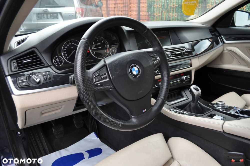 BMW Seria 5 520d Efficient Dynamics Edition - 13