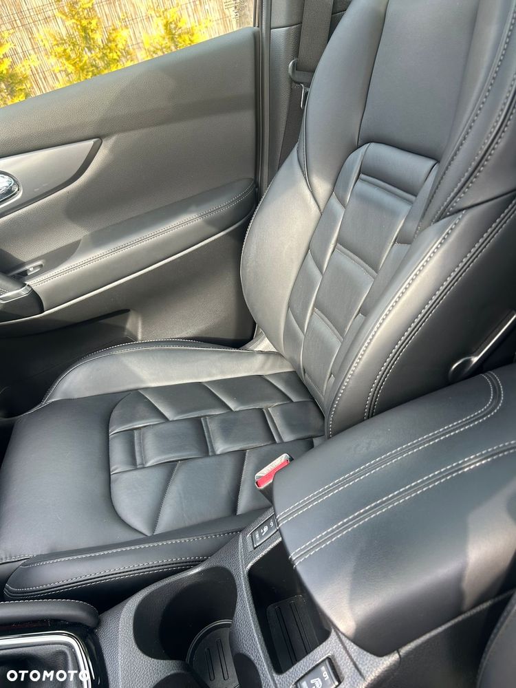 Nissan Qashqai 1.3 DIG-T Tekna - 18