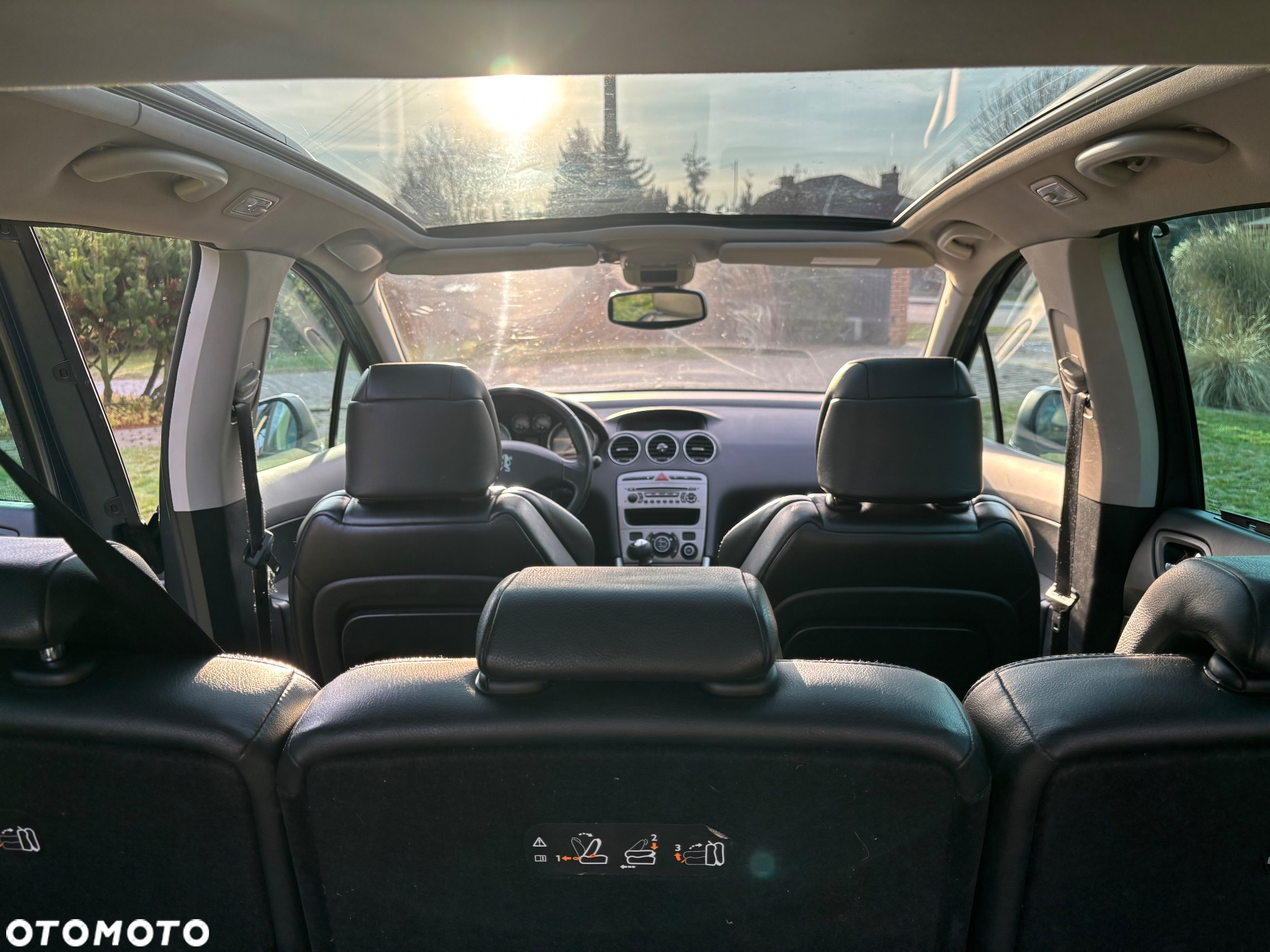 Peugeot 308 1.6 HDi Premium Plus - 4