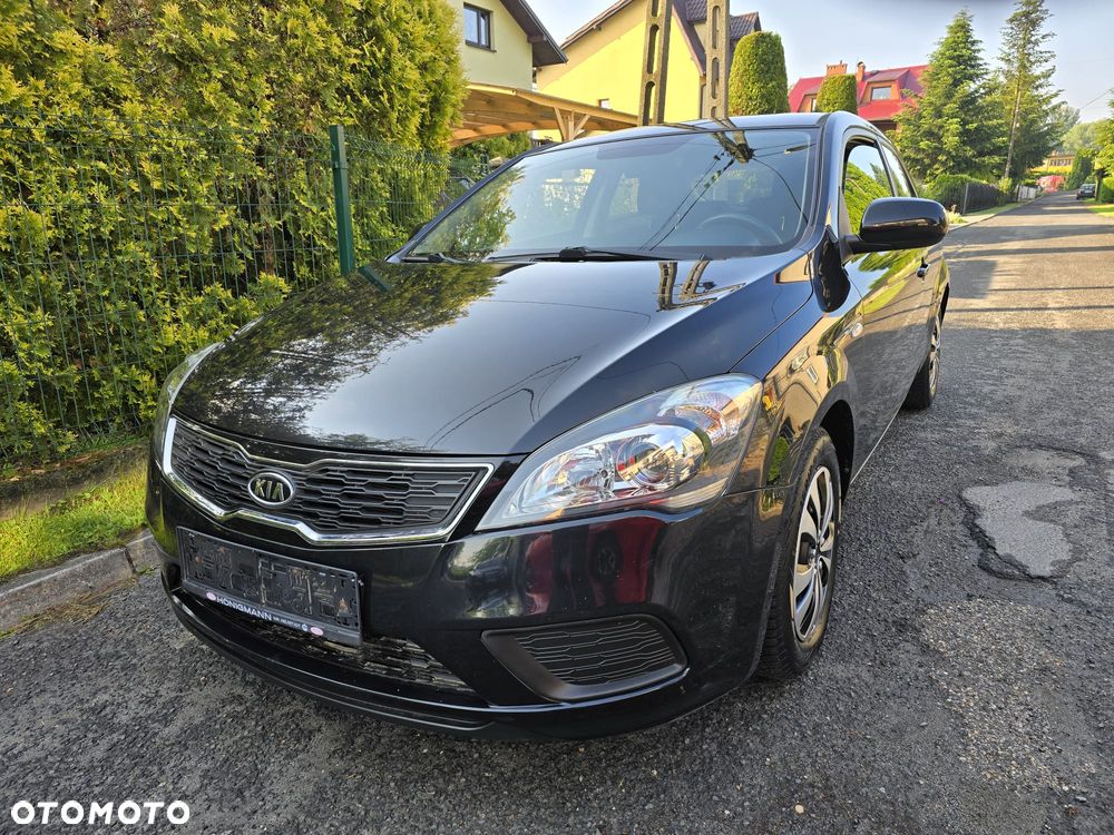 Kia ProCeed - 15