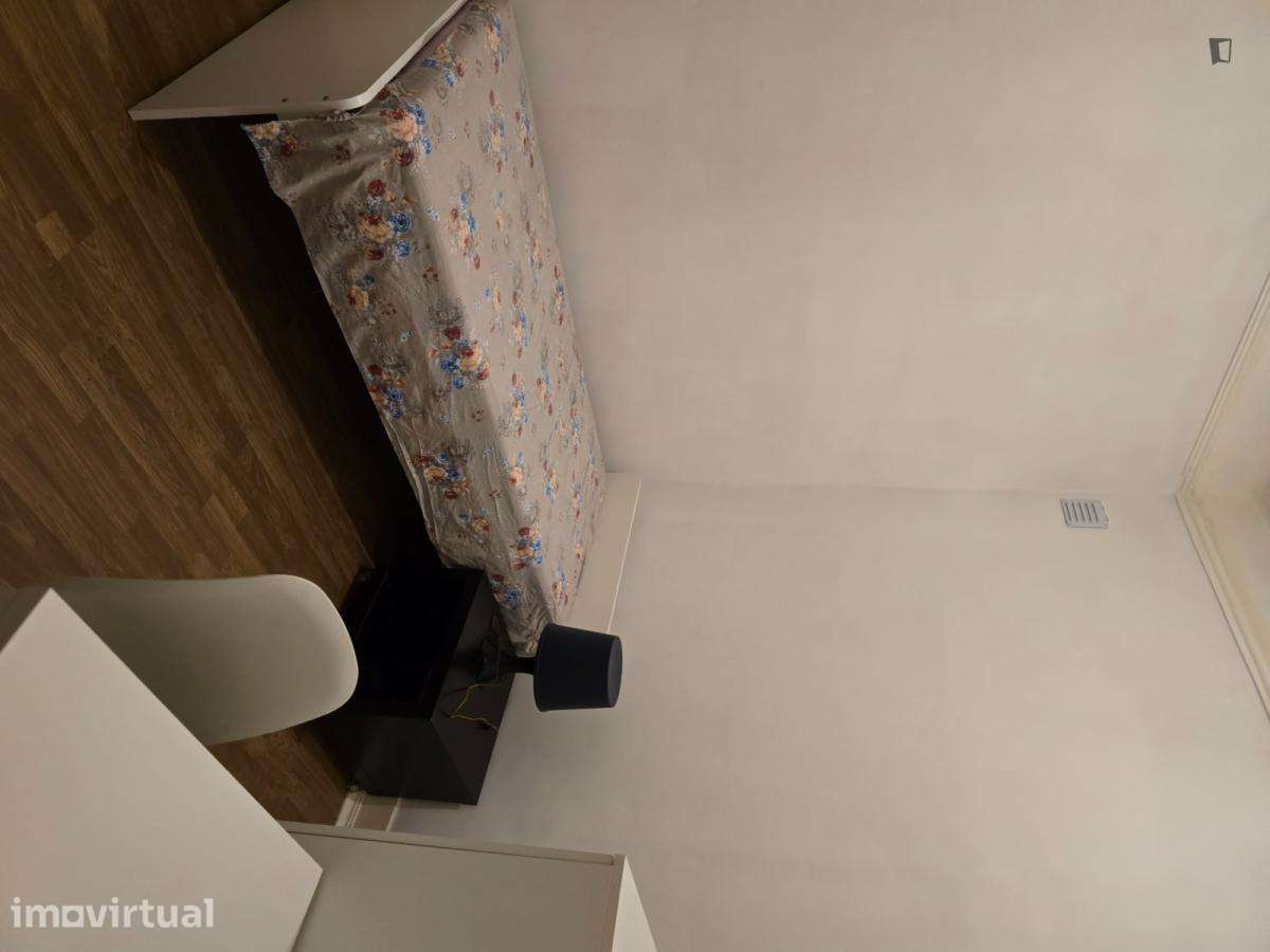 Quarto - localizado em Arroios Lisbon - Grande imagem: 3/15