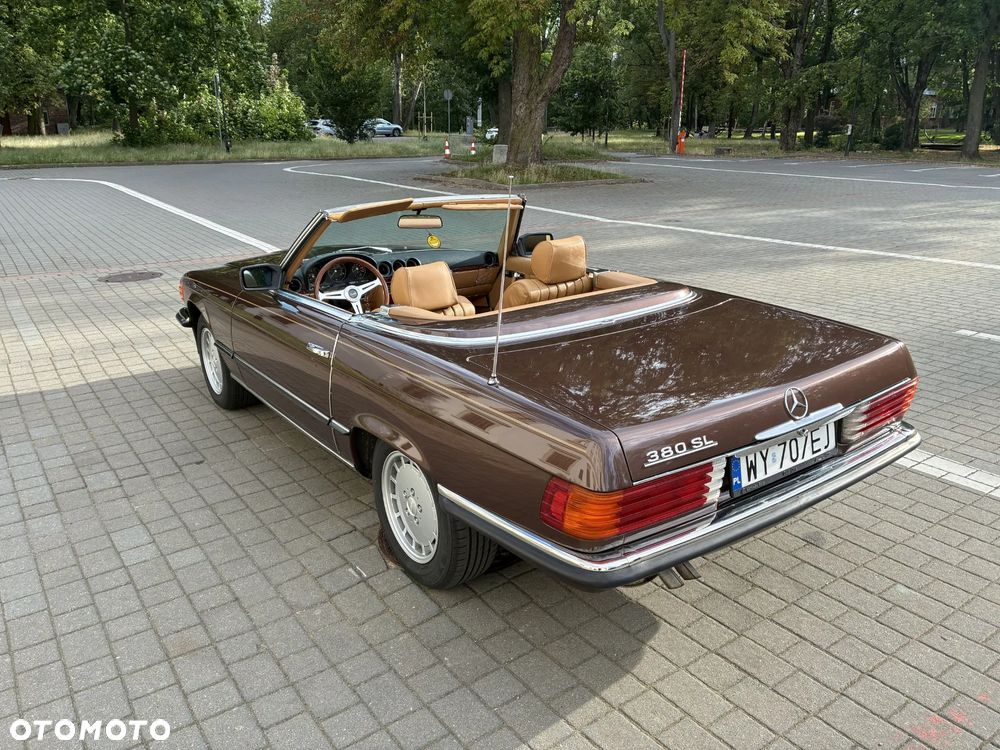 Mercedes-Benz SL - 15