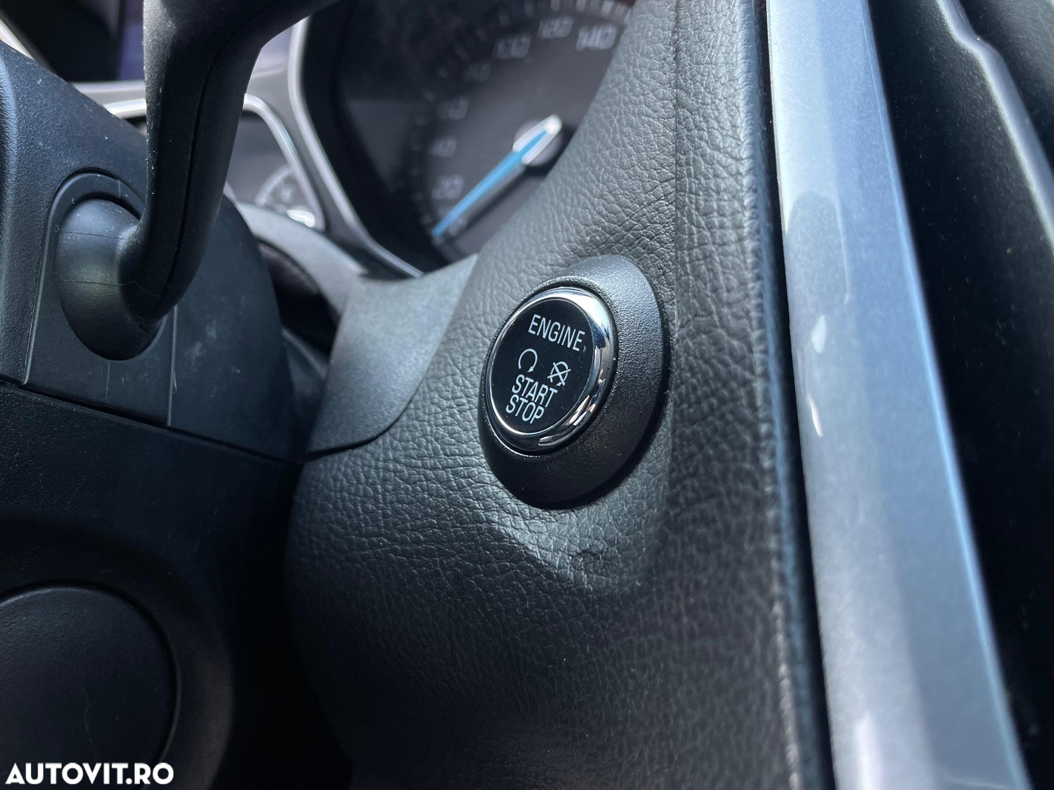 Ford Focus 2.0 TDCI DPF Powershift Titanium - 20