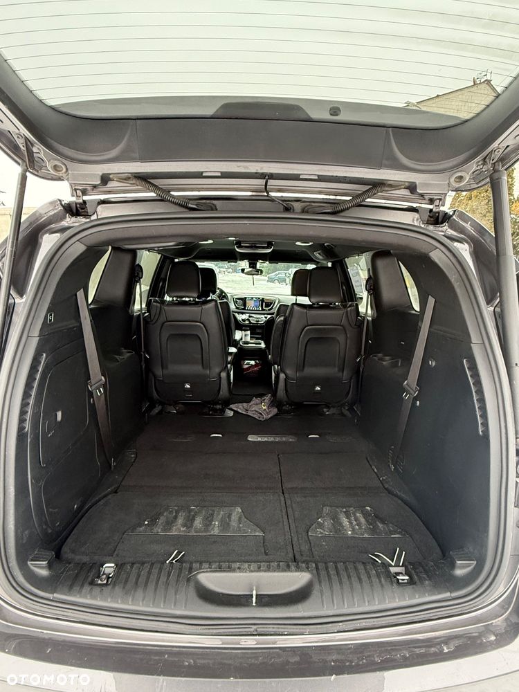 Chrysler Pacifica - 6