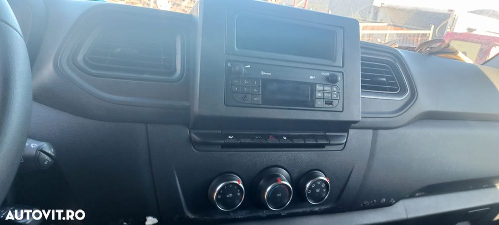 Dezmembram Renault Master 3 2.3 dCi M9T 726 - 3