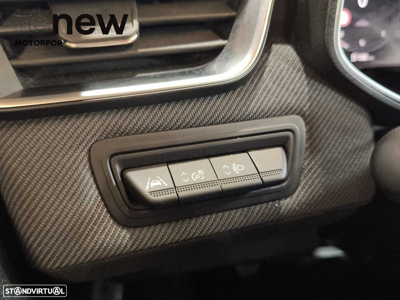 Renault Clio - 18